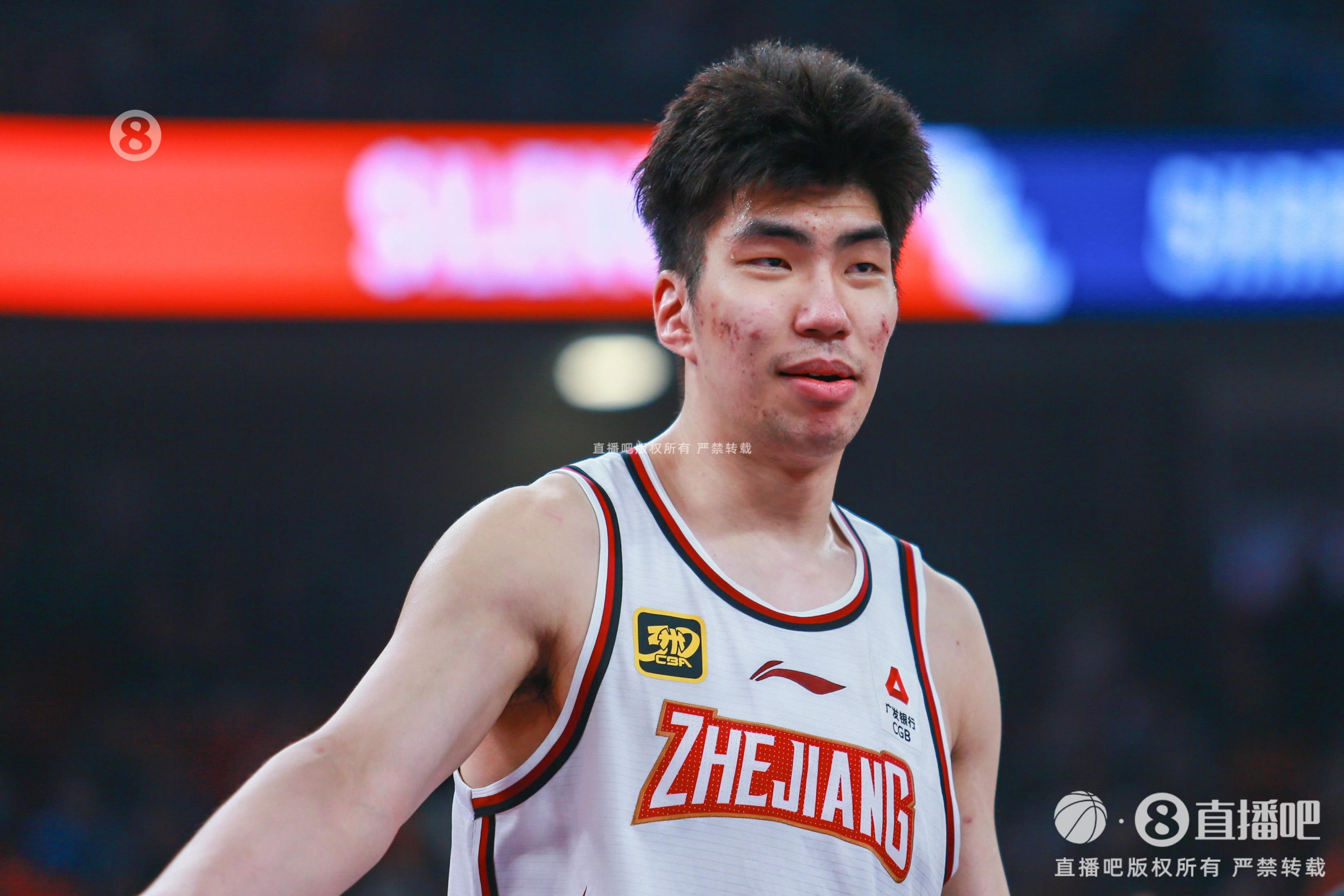 效率極高！余嘉豪8中8貢獻(xiàn)20分7板 罰球5中4